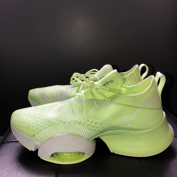 Nike Superrep HIIT Sneakers Women’s 8.5, Barely Volt, New, Never Worn - Picture 7 of 9